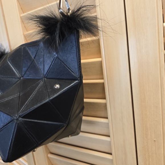 Purificacion Garcia Origami Handbag Crossbody Purse Pengui Penguin Black Leather - Picture 12 of 15